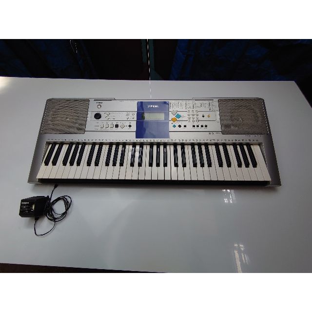 YAMAHA PSR-E323　　電子ピアノヤマハ