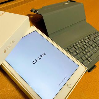 アイパッド(iPad)の【iPad Air2 Wi-Fi+Cellular】＆【キーボードカバー】(タブレット)