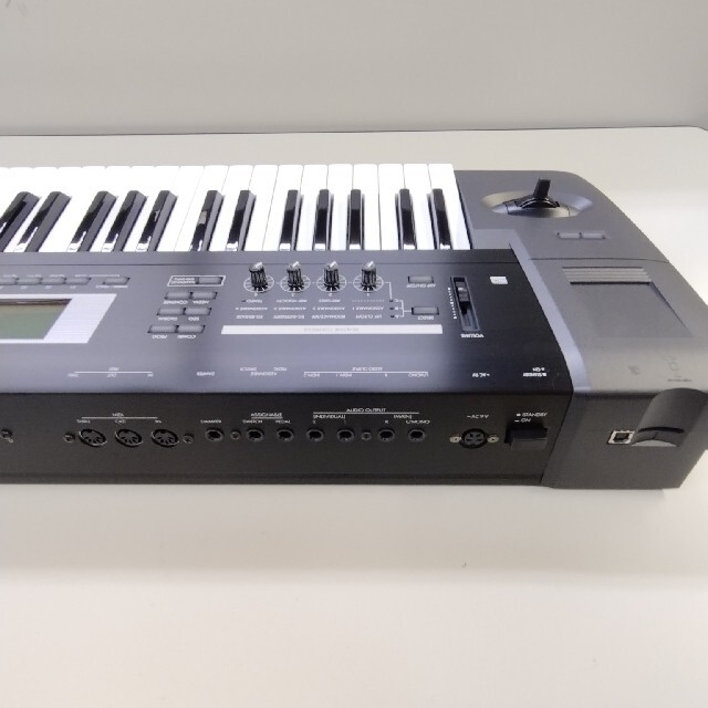 KORG(コルグ)のKORG　TR61　シンセサイザー　取扱説明書あり　キーボード　動作確認済 楽器の鍵盤楽器(キーボード/シンセサイザー)の商品写真