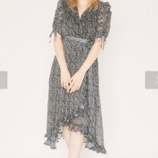 メゾンドフルール(Maison de FLEUR)の【美品】Maison de FLEUR 花柄ワンピース(ロングワンピース/マキシワンピース)