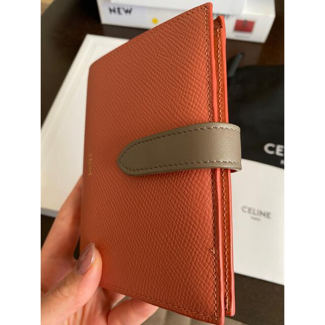 celine - CELINE セリーヌ ミディアムストラップウォレットの通販 by ...