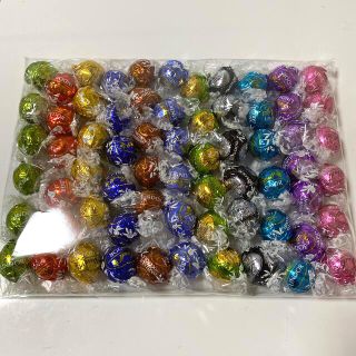 リンツ(Lindt)の【SALE】リンドール　11種×6粒　66粒セット(菓子/デザート)