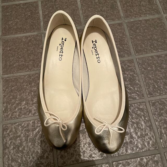 repetto(レペット)のレペット　ゴールドバレエシューズ(ラバーソール)40 レディースの靴/シューズ(バレエシューズ)の商品写真