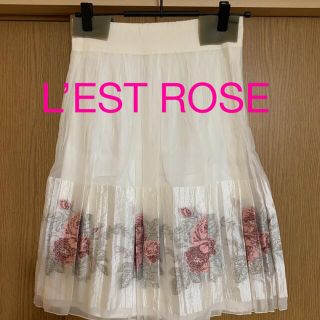 レストローズ(L'EST ROSE)の《未使用》L’EST ROSE 花柄スカート(ひざ丈スカート)