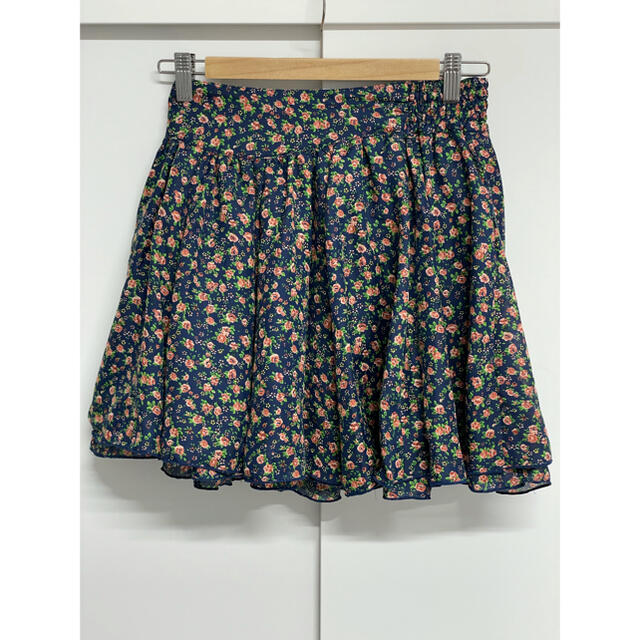 LOWRYS FARM(ローリーズファーム)の値下げ⭐︎LOWRYSFARM Flowerprintスカート レディースのスカート(ミニスカート)の商品写真