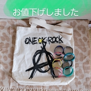 ワンオクロック(ONE OK ROCK)のONE OK ROCKツアーグッズ　トートバック(ミュージシャン)