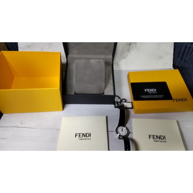 FENDI(フェンディ)の【新品未使用】 フェンディ 腕時計 レディース FENDI F250024011 レディースのファッション小物(腕時計)の商品写真