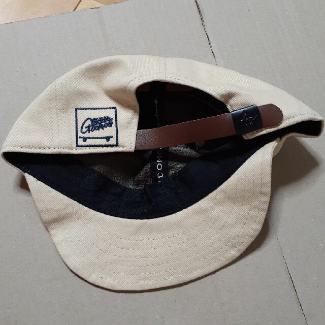 新品 つば短いGAP スポーツ/アウトドアのアウトドア(その他)の商品写真