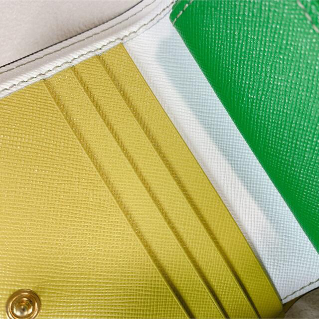 Marni(マルニ)の大人気♥新品未使用　MARNI 二つ折り財布　サフィアーノ　マルニ レディースのファッション小物(財布)の商品写真