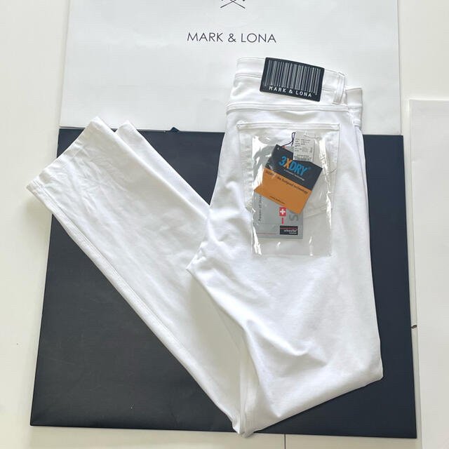 美品 ★ MARK&LONA CODE 高機能素材 パンツ 白 マーク&ロナウエア