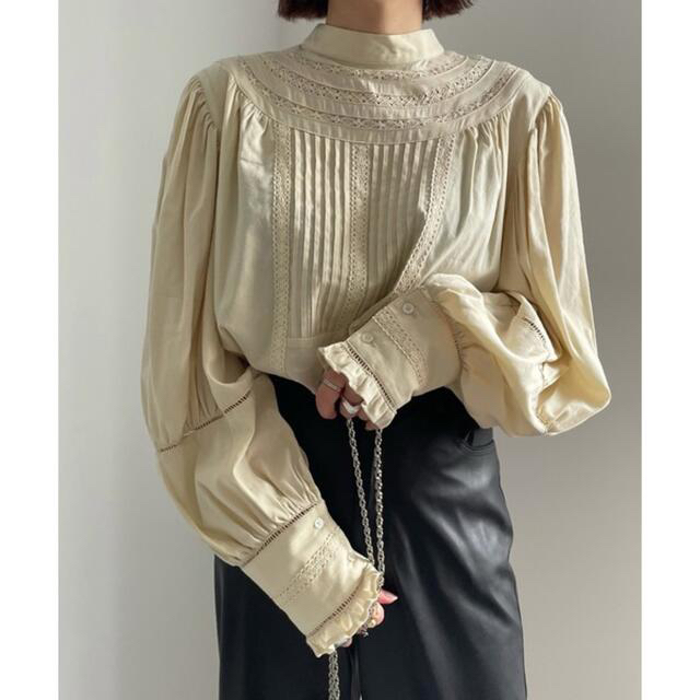 Ameri VINTAGE(アメリヴィンテージ)の【新品】VINTAGE LIKE DOLLY BLOUSE レディースのトップス(シャツ/ブラウス(長袖/七分))の商品写真