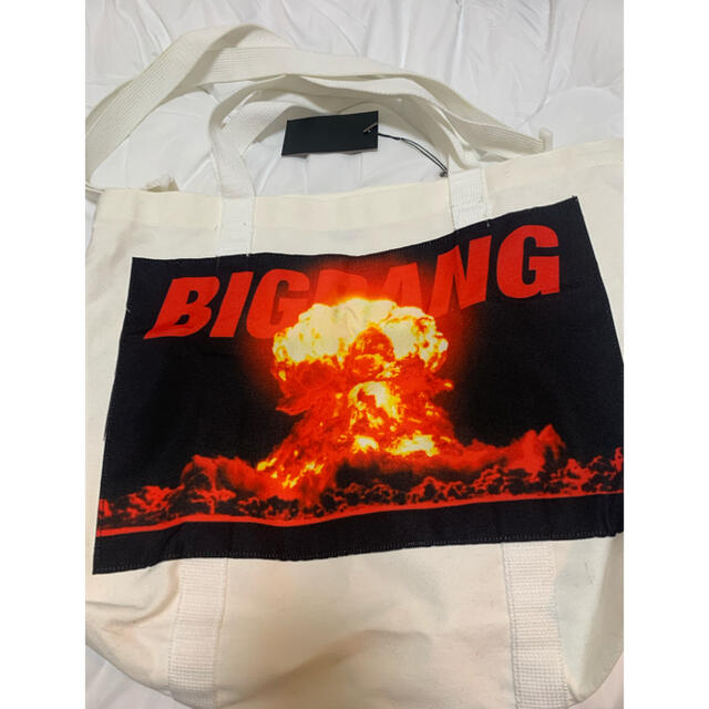 BIGBANG(ビッグバン)のbigbang ソウルコン  公式グッズ　トートバッグ エンタメ/ホビーのタレントグッズ(アイドルグッズ)の商品写真