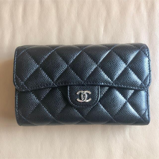 CHANEL(シャネル)のCHANEL シャネル♡正規店購入♡マトラッセ　三つ折り財布 レディースのファッション小物(財布)の商品写真