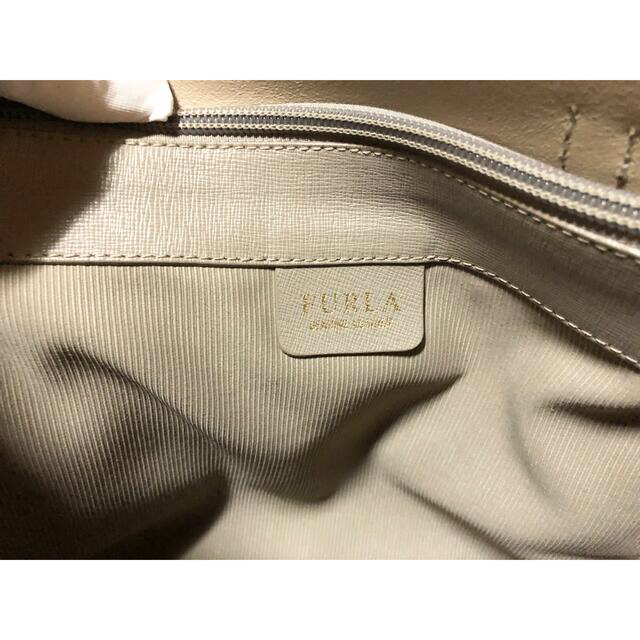 Furla(フルラ)のFURLA フルラ レザー ゴールド　ハンドバッグ レディースのバッグ(ハンドバッグ)の商品写真
