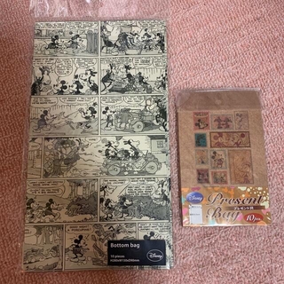 ディズニー(Disney)のミッキーのプレゼント袋２個セット【新品未開封】(ラッピング/包装)