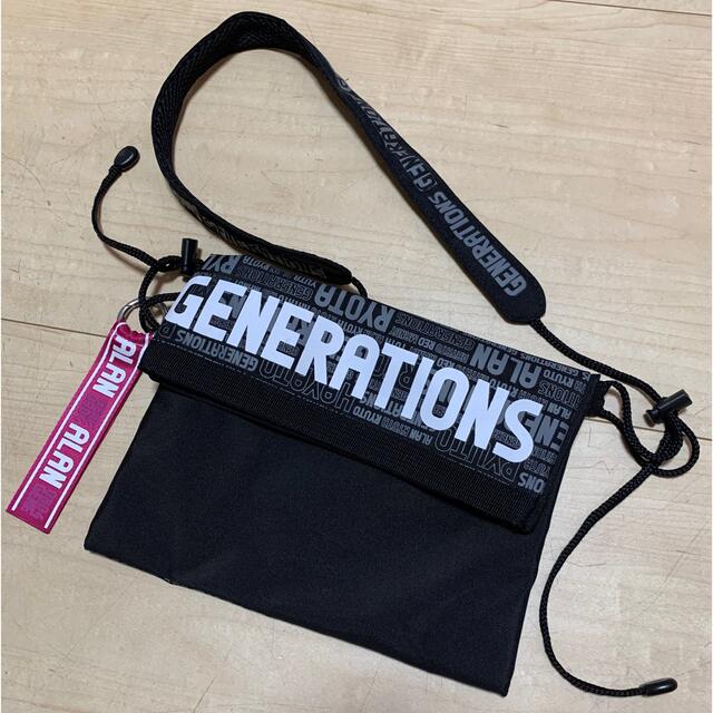 GENERATIONS(ジェネレーションズ)の◆◇◆generations ★サコッシュ★亜嵐ストラップ付き◆◇◆ エンタメ/ホビーのタレントグッズ(ミュージシャン)の商品写真