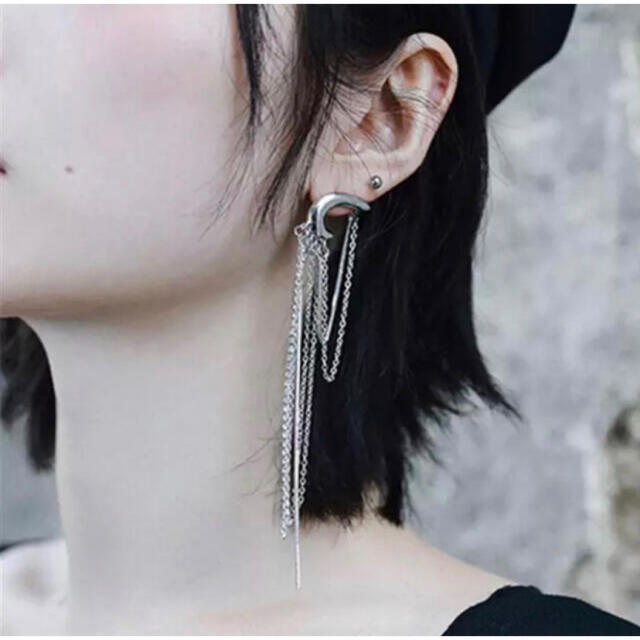 ★セール★【シルバーアシメトリー 】インポートzara todayful cos レディースのアクセサリー(ピアス)の商品写真