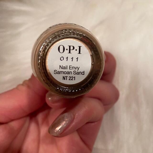 OPI(オーピーアイ)のOPI ネイルエンビー　オリジナル　NT221 コスメ/美容のネイル(ネイルトップコート/ベースコート)の商品写真