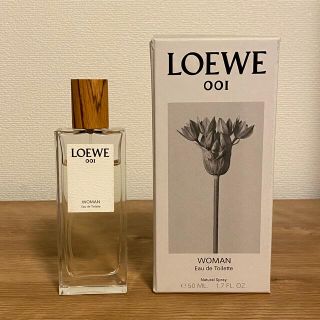 ロエベ(LOEWE)のロエベ 001 ウーマン 50ml オードゥ トワレ(香水(女性用))