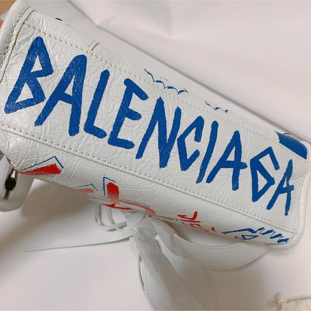 Balenciaga(バレンシアガ)のGW中特価‼️バレンシアガ クラシックミニシティグラフィティペイント 2WAY  レディースのバッグ(ハンドバッグ)の商品写真