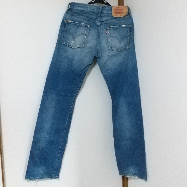 501(ゴーマルイチ)のLevi's リーバイス 501 ダメージジーンズ デニム 青 W29 L32 メンズのパンツ(デニム/ジーンズ)の商品写真
