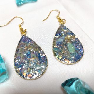 レジン　ターコイズ　ピアス(ピアス)