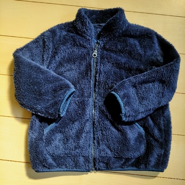 UNIQLO(ユニクロ)のユニクロ フリース キッズ/ベビー/マタニティのキッズ服男の子用(90cm~)(ジャケット/上着)の商品写真