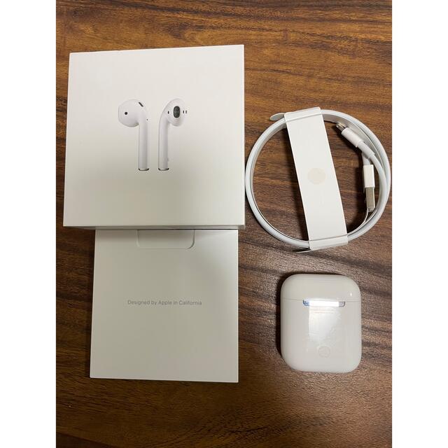 Apple(アップル)のairpods 第１世代 スマホ/家電/カメラのオーディオ機器(ヘッドフォン/イヤフォン)の商品写真