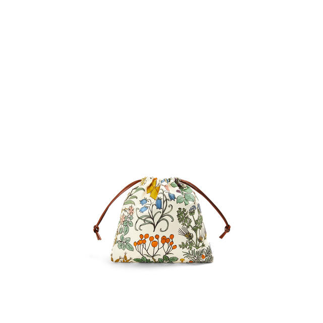 LOEWE(ロエベ)のロエベ★ドローストリングポーチ　かごバッグ　巾着袋 レディースのバッグ(ハンドバッグ)の商品写真