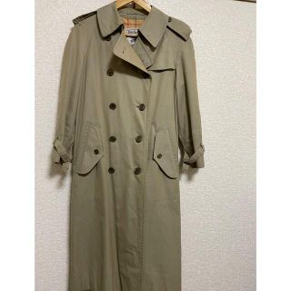 BURBERRY(トレンチコート ・ グリーン・カーキ/緑色系)の BURBERRY(トレンチコート ・ グリーン・カーキ/緑色系)の