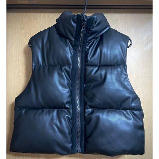 ZARA - ZARA フェイクレザーパフベスト ダウンベストの通販 by