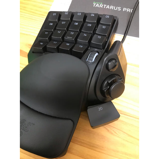 Razer(レイザー)のRazer Tartarus Pro タルタロスプロ スマホ/家電/カメラのPC/タブレット(PC周辺機器)の商品写真