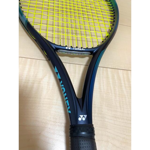 YONEX(ヨネックス)の【美品】ヨネックス　イーゾーン EZONE100 最新2022年モデル 【G2】 スポーツ/アウトドアのテニス(ラケット)の商品写真