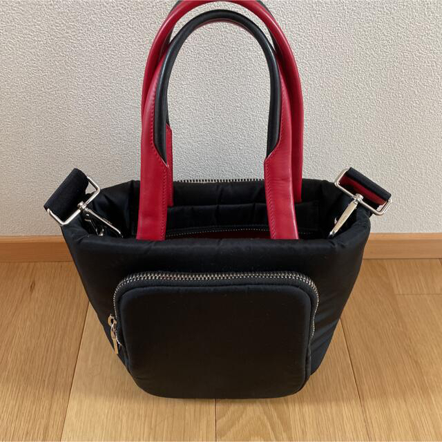 PRADA ナイロンカーゴスモールトートバック2WAY 5