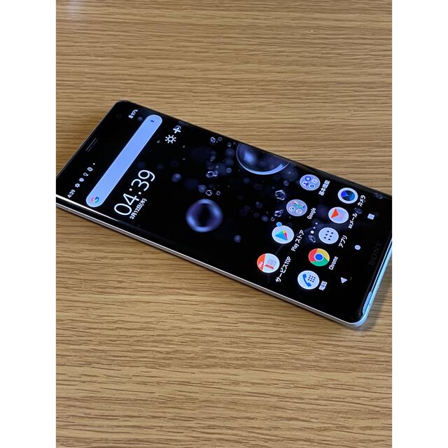 Xperia(エクスペリア)の美品⭐️ SIMフリー SONY Xperia XZ3 SOV39 ホワイト  スマホ/家電/カメラのスマートフォン/携帯電話(スマートフォン本体)の商品写真