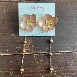 リリーブラウン(Lily Brown)のlily brown ピアス(ピアス)