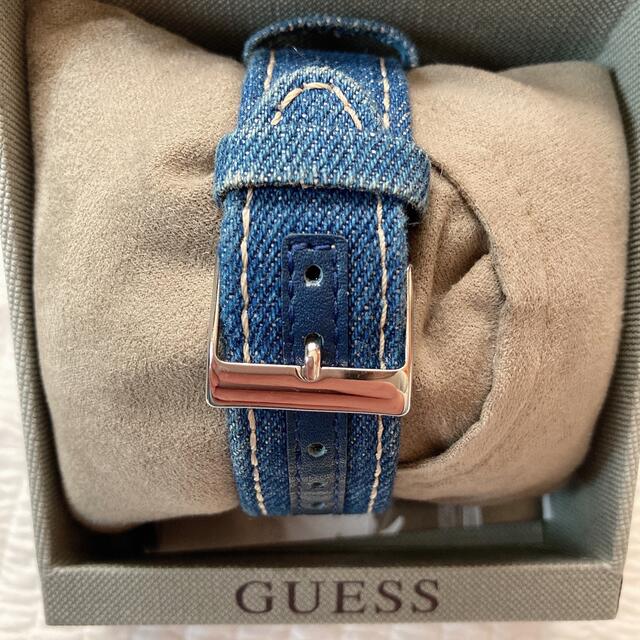 GUESS(ゲス)の【GUESS】デニム腕時計 レディースのファッション小物(腕時計)の商品写真