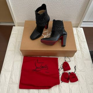 クリスチャンルブタン(Christian Louboutin)のクリスチャンルブタン ショートブーツ 37 ブラック 24cm(ブーツ)