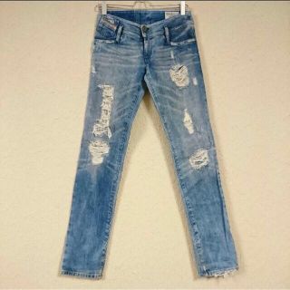 ディーゼル(DIESEL)のDIESEL MATIC straight damage denim 25(デニム/ジーンズ)