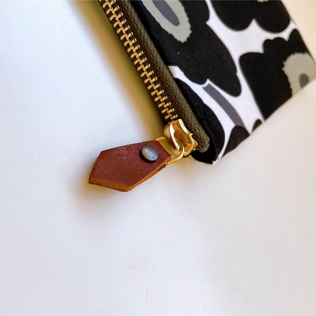 marimekko(マリメッコ)のマリメッコ　ハンドメイドポーチ ハンドメイドのファッション小物(ポーチ)の商品写真