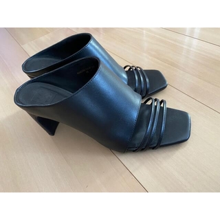 RIM.ARK  Thin line square heel  (サンダル)