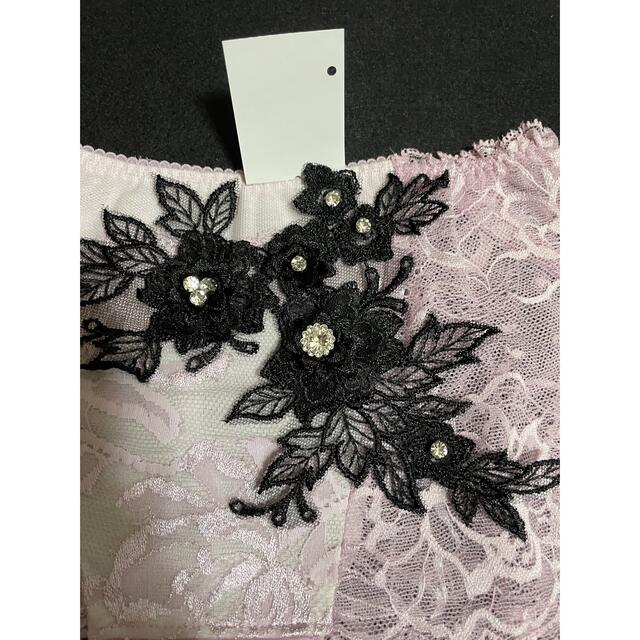 Wacoal(ワコール)のWacoalワコール・アンフィ・amphi ・M・ピンク・ブラック刺繍 レディースの下着/アンダーウェア(ショーツ)の商品写真