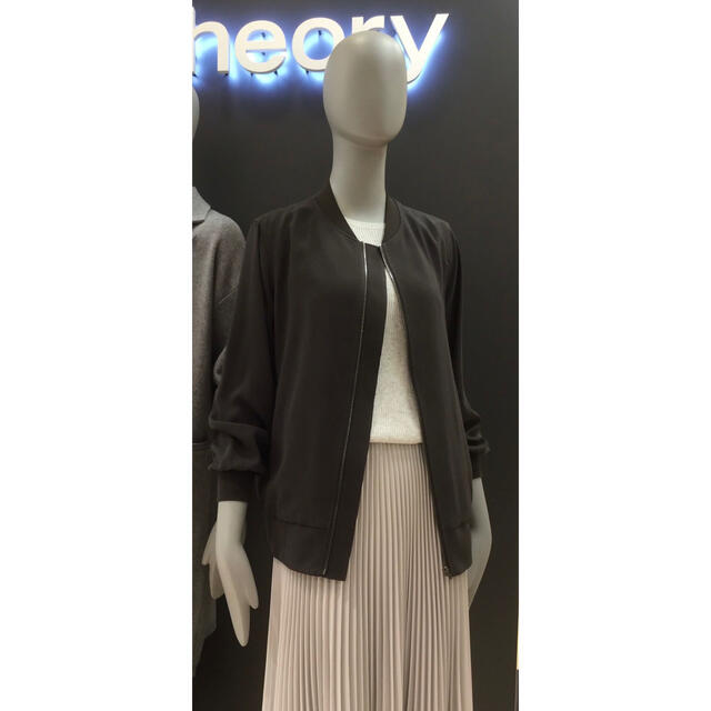 Theory - Theoryブルゾンの通販 by yu♡'s shop|セオリーならラクマ Theory - Theoryブルゾンの通販 by yu♡'s shop|セオリーならラクマ