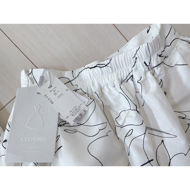 タグ付き♡新品未使用♡セルフォード♡ラインフラワープリント タグ付き♡新品未使用♡セルフォード♡ラインフラワープリント