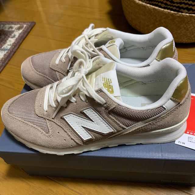 WL996 アースブラウン24センチ - スニーカー