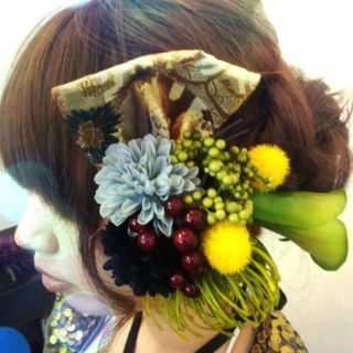 造花のヘッドドレス。。(ヘアピン)