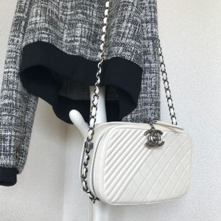 シャネル ボーイシャネル バッグ(グレー/灰色系)の通販 50点