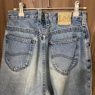 リー(Lee)のLEE デニム　古着　マムジーンズ　クラッシュ　ペイント　ペイントデニム(デニム/ジーンズ)