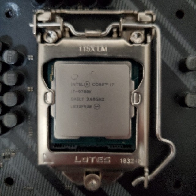 core i7 9700k + ASROCK Z390 extreme4-eastgate.mk