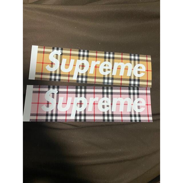 Supreme(シュプリーム)のsupreme×Burberryコラボステッカー メンズのファッション小物(その他)の商品写真